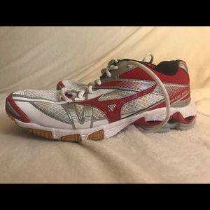 Mizuno field hockey/volleyball shoe